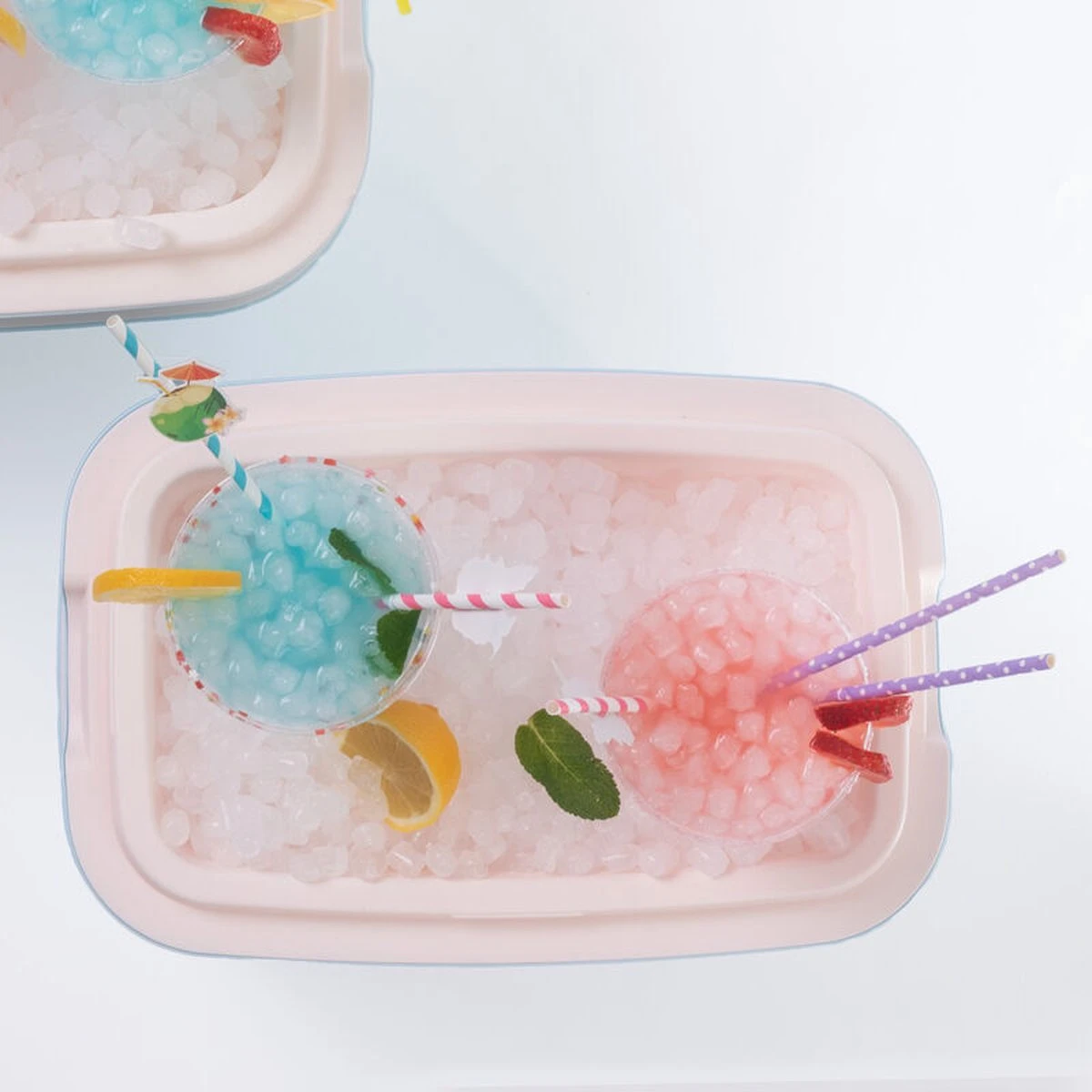 Merkloos Polarbox - Koelbox - Met Schouderband - Geel - 20 Liter - 45x30x(H)27cm 6 Merkloos Polarbox - Koelbox - Met Schouderband - Geel - 20 Liter - 45x30x(H)27cm - Afbeelding 4