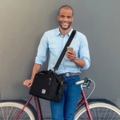 Brisby 4 Laags Geïsoleerde Koeltas - Lunchtas 12 Liter - Extra Ruimte Uitvouwbaar- Zwart -Outdoor Kampeerwinkel 1200x1200 760