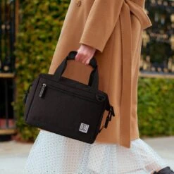 Brisby 4 Laags Geïsoleerde Koeltas - Lunchtas 12 Liter - Extra Ruimte Uitvouwbaar- Zwart -Outdoor Kampeerwinkel 1200x1200 761