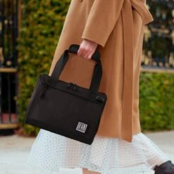 Brisby 4 Laags Geïsoleerde Koeltas - Lunchtas 10 Liter - Zwart -Outdoor Kampeerwinkel 1200x1200 870