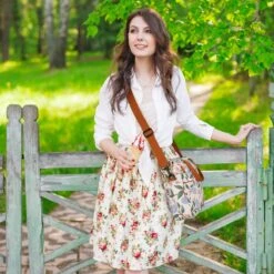 Brisby 4 Laags Geïsoleerde Koeltas - Lunchtas 7 Liter - Bloemetjes Wit -Outdoor Kampeerwinkel 1200x1200 877