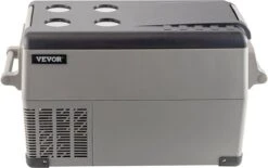 Vevor Auto Koelbox - Mini Koelkast Vriezer - Draagbare Vriezer/Koelkast - Elektrische Koelbox - Mini Vriezer - Auto Koelkast - 35 Liter - Tot -20˚C - 12V/240V - Grijs 9 Vevor Auto Koelbox - Mini Koelkast Vriezer - Draagbare Vriezer/Koelkast - Elektrische Koelbox - Mini Vriezer - Auto Koelkast - 35 Liter - Tot -20˚C - 12V/240V - Grijs -Outdoor Kampeerwinkel 1200x753 3