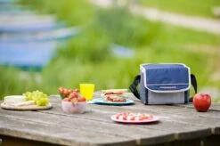Campingaz Fold 'n Cool Koeltas - 5 Liter - Blauw/grijs 8 Campingaz Fold 'n Cool Koeltas - 5 Liter - Blauw/grijs -Outdoor Kampeerwinkel 1200x798 5