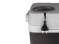 Tristar KB-7532 Koelbox 26 Liter - Koelbox Elektrisch - 12v Autolader En 230v Stopcontact - Koelt & Verwarmt - Grijs 27 Tristar KB-7532 Koelbox 26 Liter - Koelbox Elektrisch - 12v Autolader En 230v Stopcontact - Koelt & Verwarmt - Grijs -Outdoor Kampeerwinkel 1200x900 38