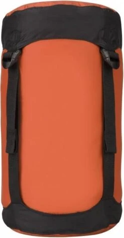 Sea To Summit Compressiezak - 10L - Oranje - Lichtgewicht -Outdoor Kampeerwinkel 628x1200 1